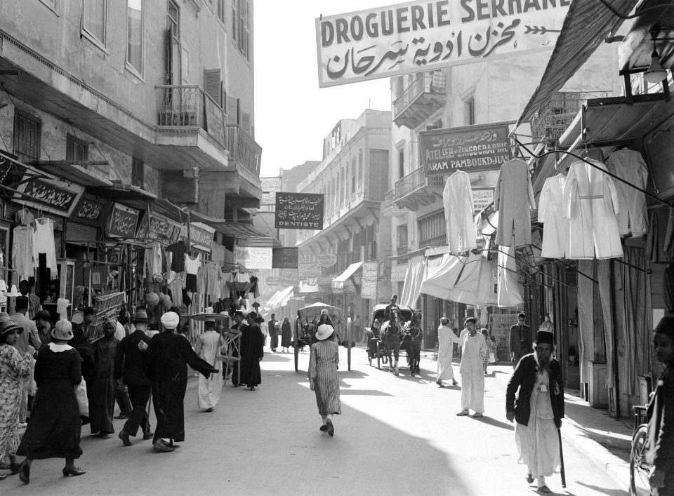 Straatbeeld in de soek van Caïro, Bestanddeelnr 191-0056