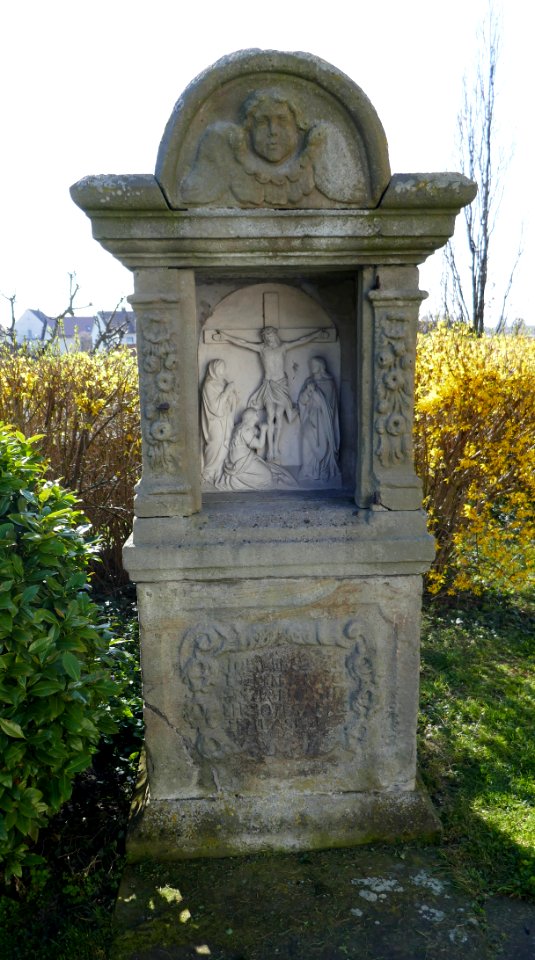 Steinhausen - Bildstock auf dem Kirchplatz