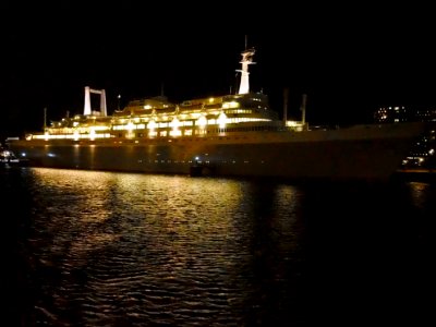 SS Rotterdam by night pic05