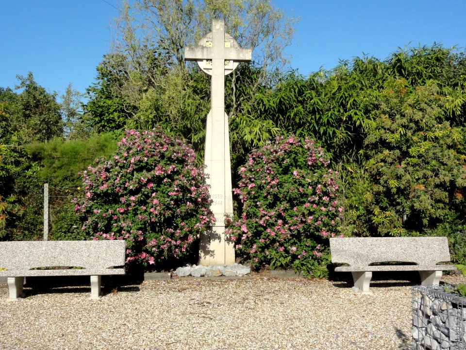 Sorquainville (Seine-Mar.) croix de chemin