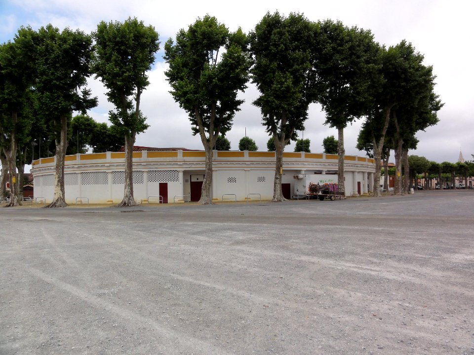 Soustons (Landes) arènes extérieur