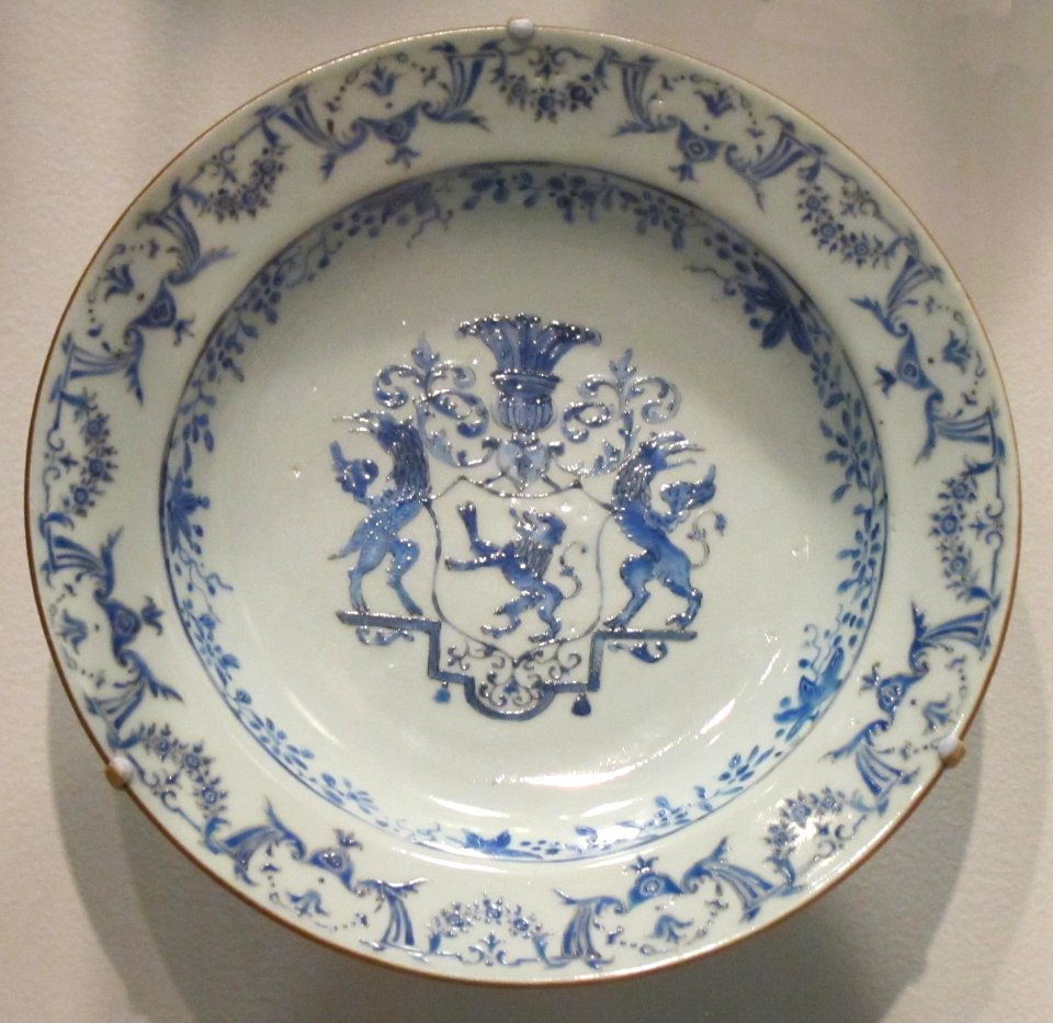 Soup plate, c. 1760, Chinese export ware, hard-paste porcelain, Honolulu Museum of Art
