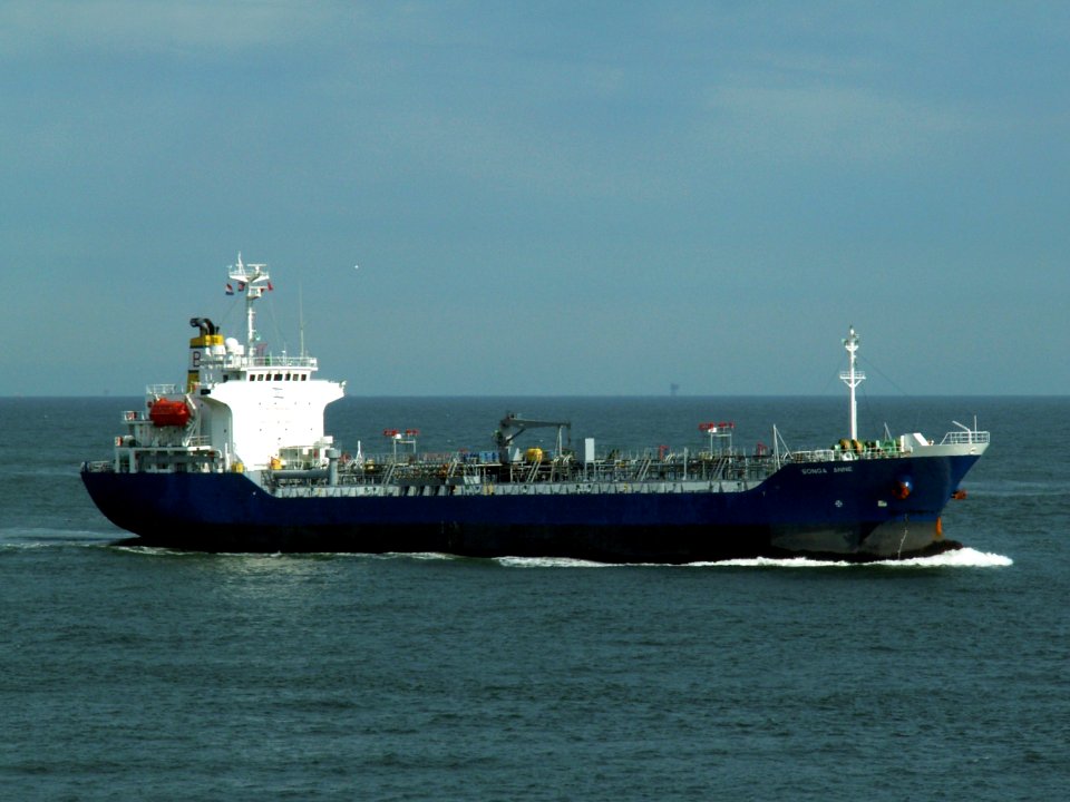 Songa Anne approaching Port of Rotterdam, Holland 08-Jul-2006