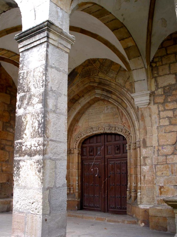 Solares-Valdecilla (Medio Cudeyo) - Iglesia de Santa Maria de Cudeyo 08