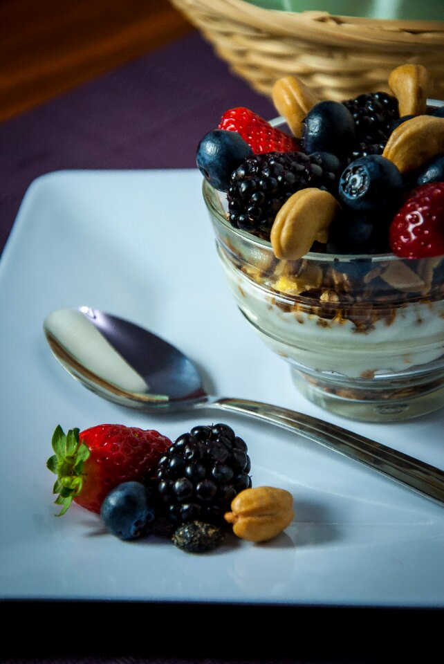 Red fruits yogurt natural