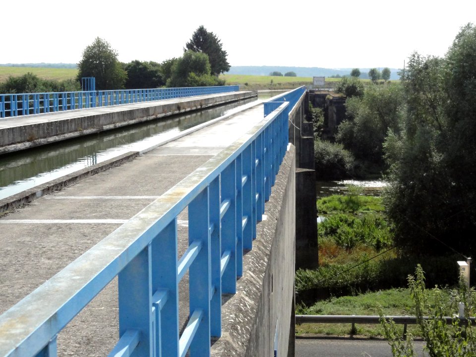 Troussey (Meuse) Pont-canal de Troussey (02)