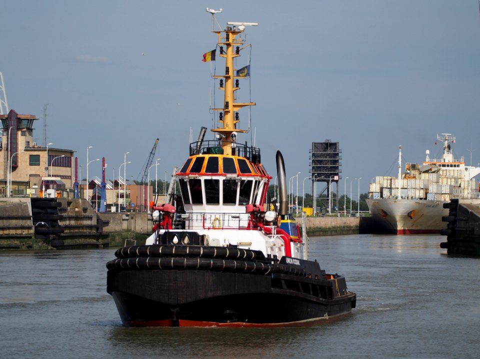 Union Kodiak, IMO 9397119, Berendrecht lock, Port of Antwerp, pic10