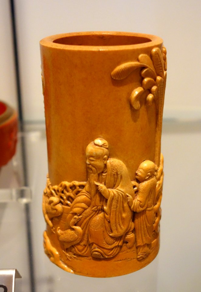 Unidentified ceramic piece, China - Royal Ontario Museum - DSC03881