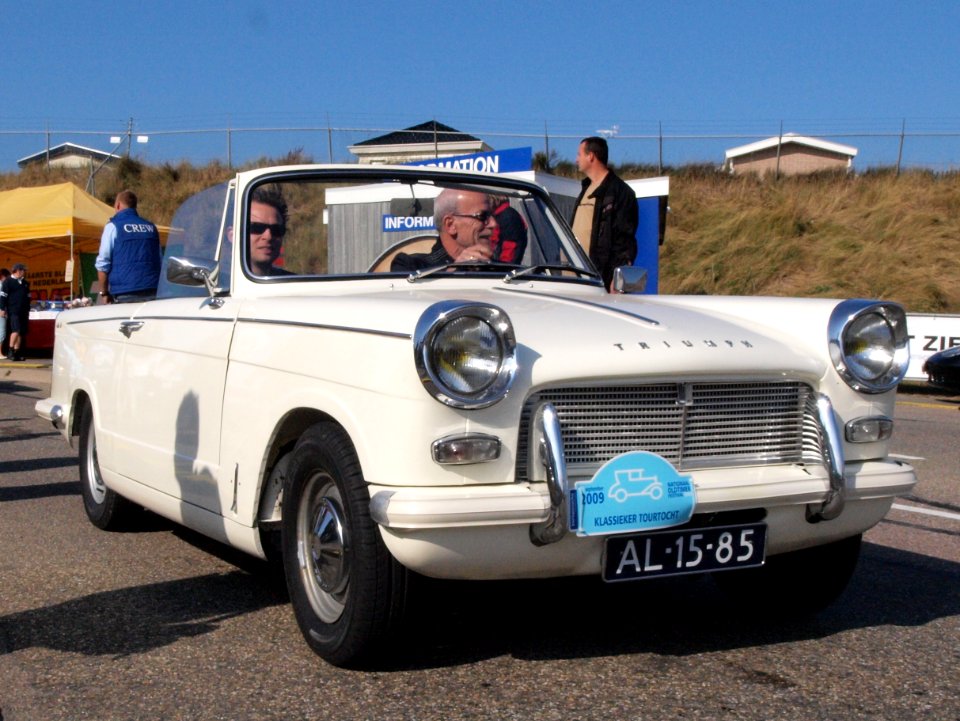 Triumph HERALD 1200 AL-15-85