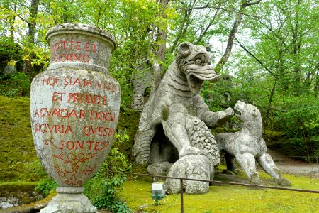 Urn and dragon - Parco dei Mostri - Bomarzo, Italy - DSC02581