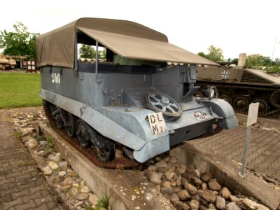 Universal Carrier T16 'UC' pic02