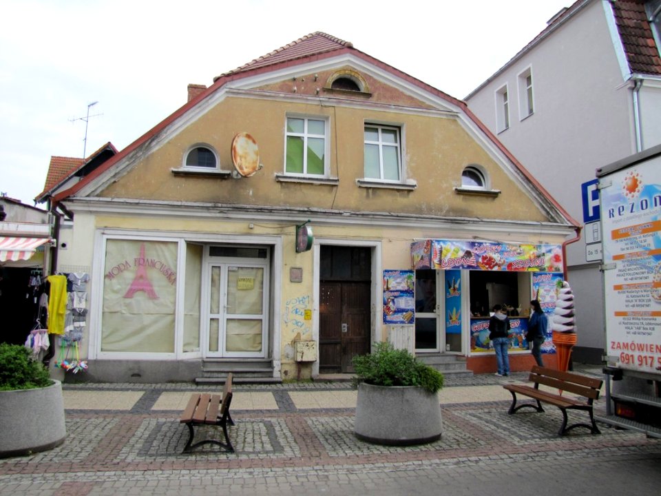 Ustka, ul. Marynarki Polskiej 63