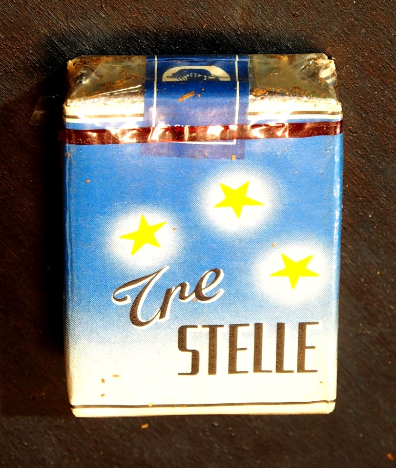 Tre Stelle cigarettes, pic2