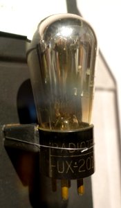 UX201A, RCA, c. 1925 - National Electronics Museum - DSC00129