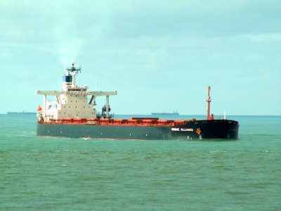Unique Alliance - IMO 9206437 - Callsign 9HRD8 photo-1 approaching Port of Rotterdam, Holland 11-Feb-2006