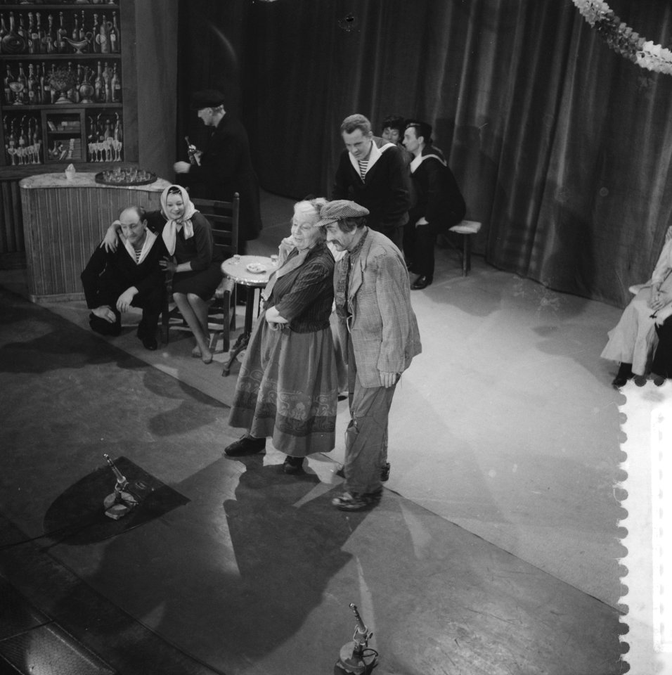 TV-opvoering van de Jantjes. Ma Druppel en haar man, Bestanddeelnr 912-2166