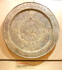 Tray with phoenix and chrysanthemum motifs for ritual use, Bat Trang, Hanoi, Nguyen dynasty, 19th to early 20th century, ivory glazed ceramic - National Museum of Vietnamese History - Hanoi, Vietnam - DSC05641 photo