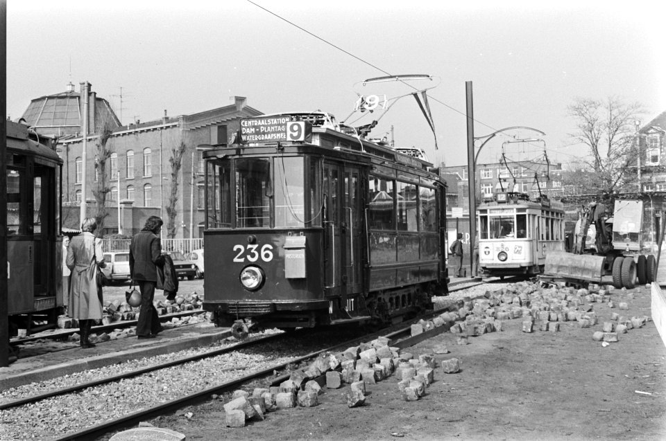 Trammuseum Opening rijseizoen 1976 bij de Elektrische Museumtramlijn in Amsterd, Bestanddeelnr 928-5278