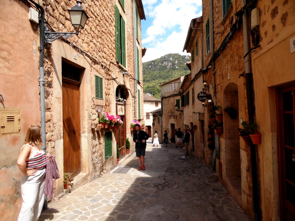 VALLDEMOSSA-MAJORKA, AB-366