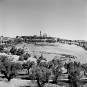 Uitzicht op de oude stad vanuit het Dal van Hinnom, Bestanddeelnr 255-2302