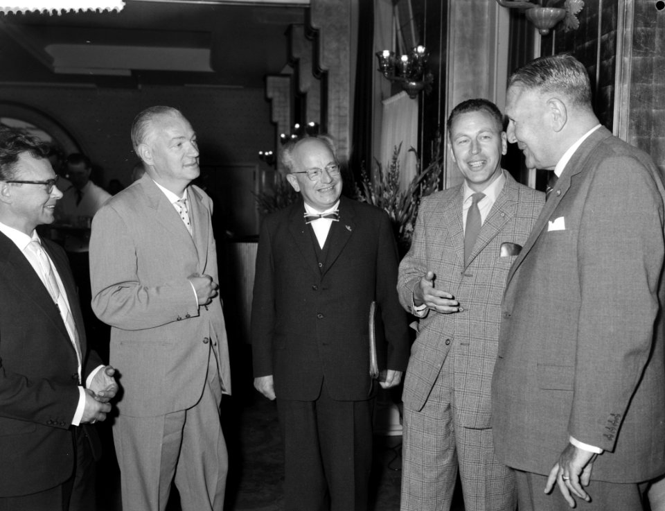Uitreiking ANWB prijzen 1960, Bestanddeelnr 911-4432