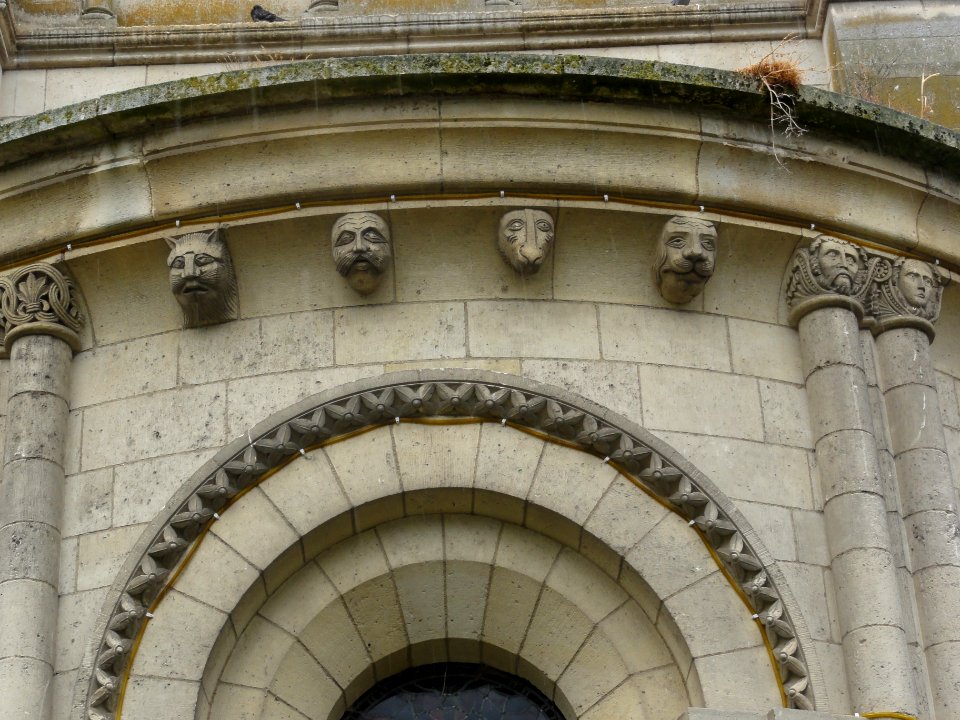 Vauxrezis (Aisne) église Saint-Maurice (07)