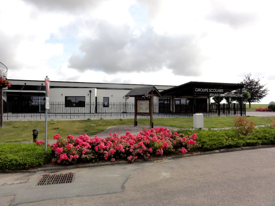 Valliquerville (Seine-Mar.) groupe scolaire Jehan Le Povremoyne