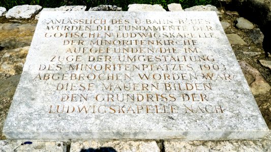 U3 Herrengasse Kunst Fundament b