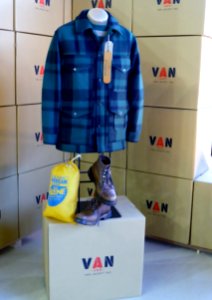 VAN JACKET Piping Blazer