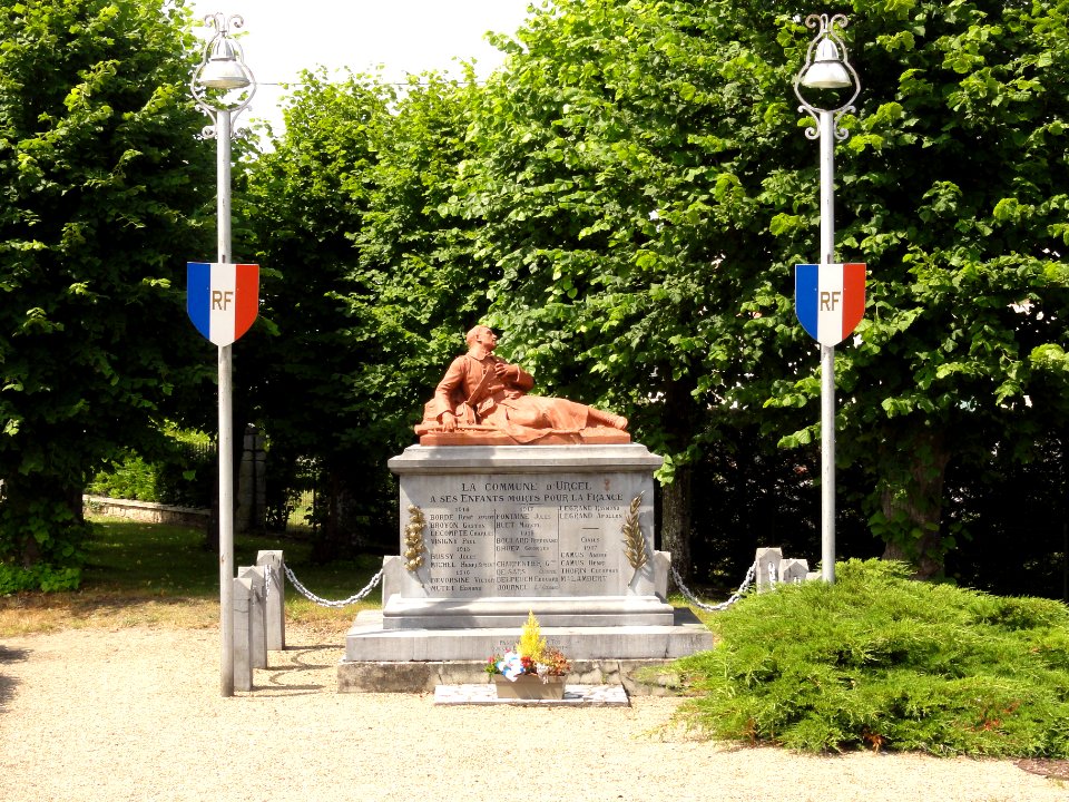Urcel (Aisne) monument aux morts