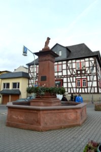 Usingen, Schlossplatz, Brunnen