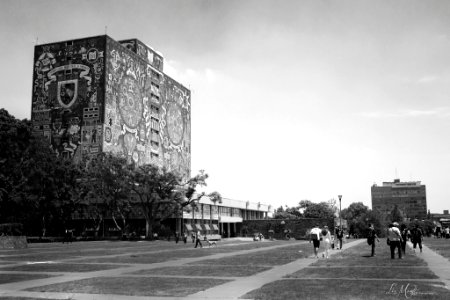 Unam Bilblioteca Central Mexico (172528507)