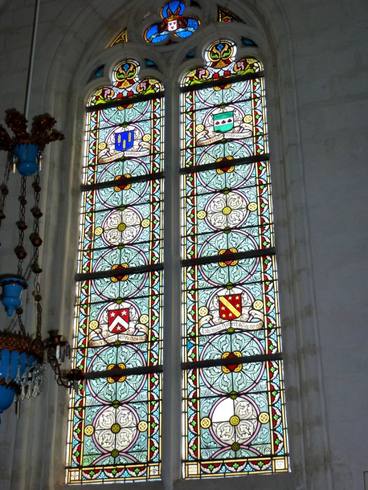 Thérouanne (Pas-de-Calais, Fr) église Saint-Martin, vitraux des soixante évêques 12