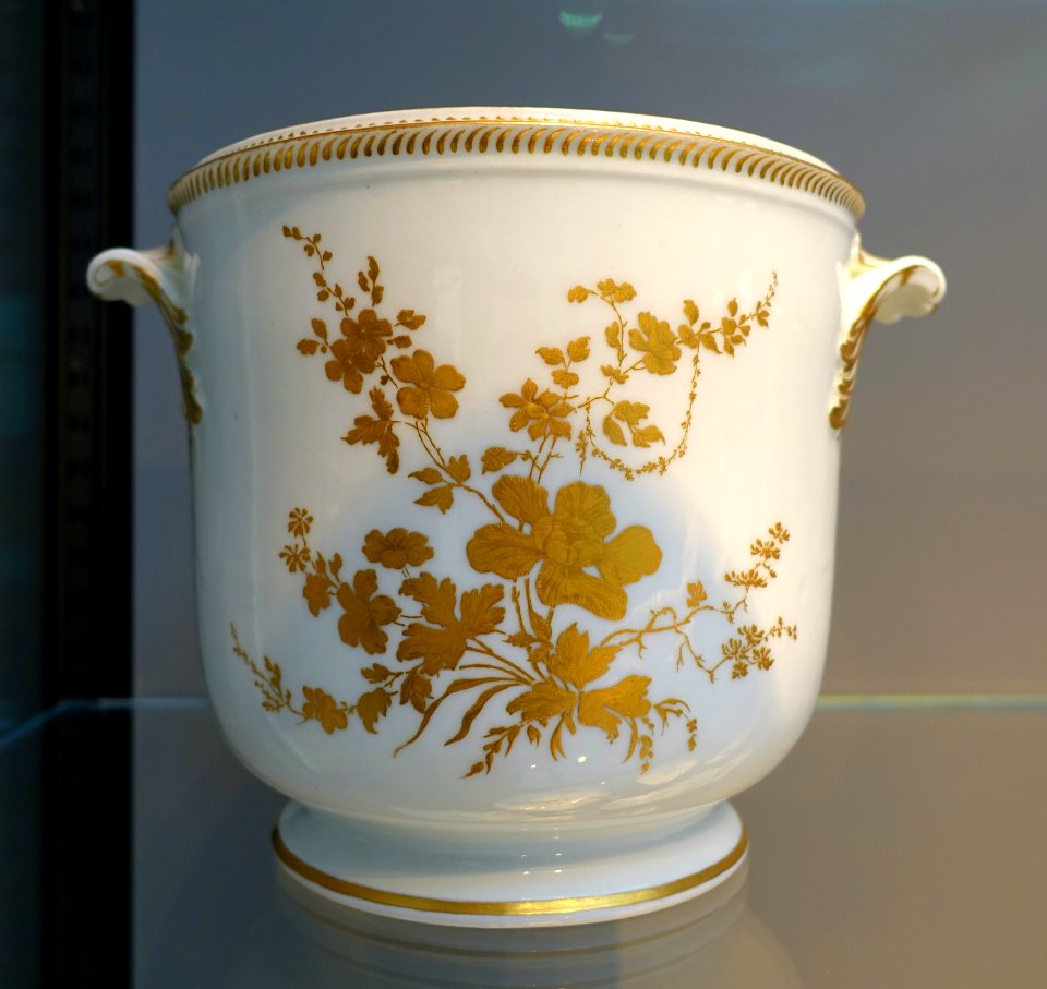 Two wine bottle coolers, 1 of 2, Vincennes Porcelain Factory, c. 1751-1752, soft-paste porcelain - Wadsworth Atheneum - Hartford, CT - DSC05252