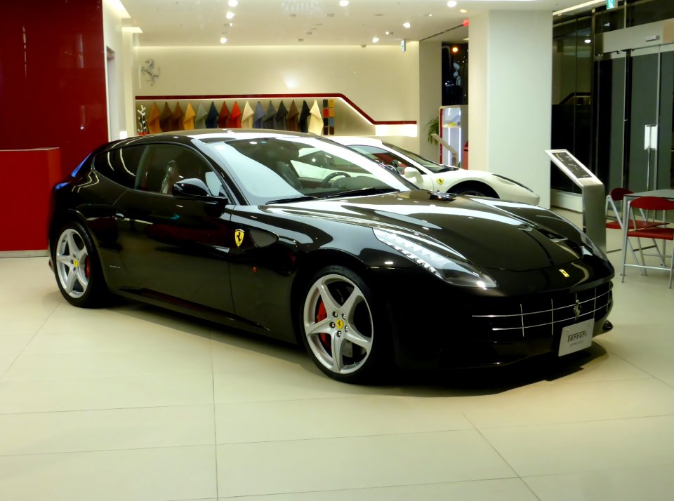 The frontview of Ferrari FF