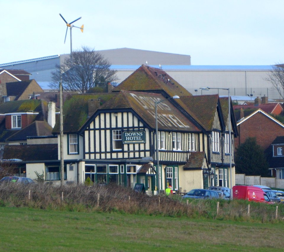 The Downs Hotel, Warren Road, Woodingdean (December 2013) (2)