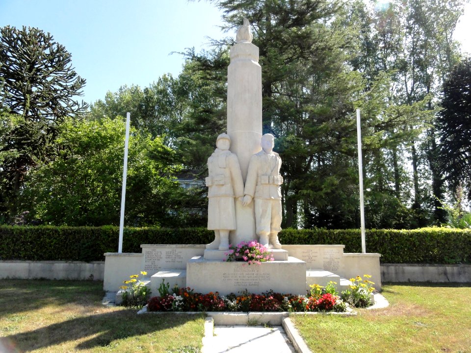 Thérouldeville (Seine-Mar.) monument aux morts