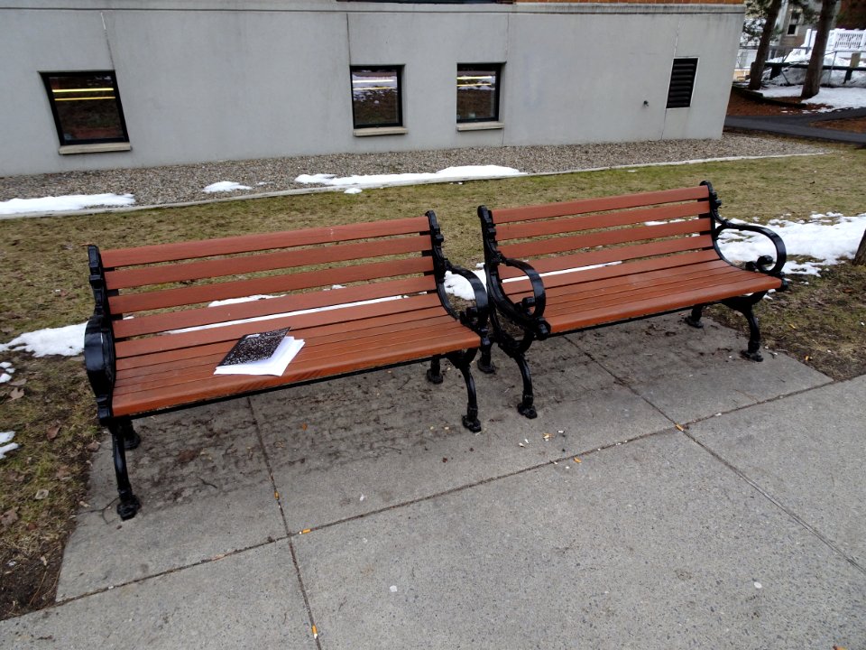 Too short adjacent benches 2