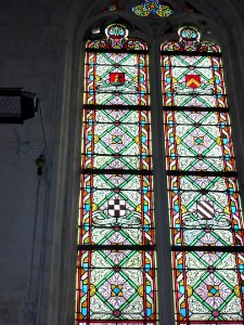 Thérouanne (Pas-de-Calais, Fr) église Saint-Martin, vitraux des soixante évêques 11