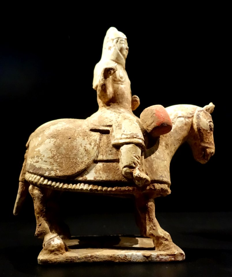 Tomb figurine of a horse with rider, China, Tang dynasty, 618-906 AD, earthenware with traces of red and yellow glaze - Östasiatiska museet, Stockholm - DSC09585