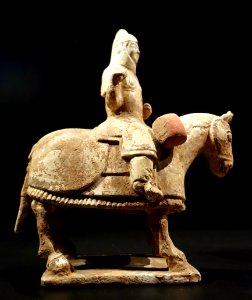 Tomb figurine of a horse with rider, China, Tang dynasty, 618-906 AD, earthenware with traces of red and yellow glaze - Östasiatiska museet, Stockholm - DSC09585