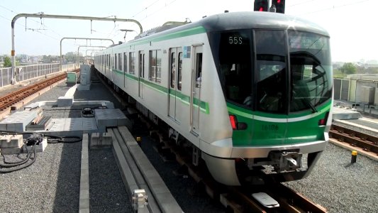 Tokyo Metro 16000 leaving Noborito 2