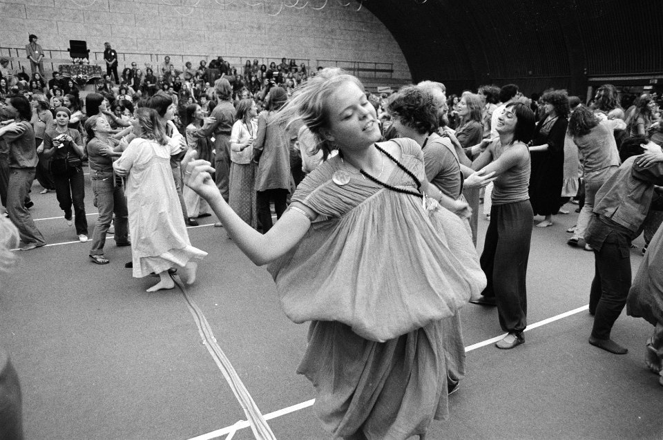 The Orange Full Moon Affair een internationaal Bhagwanfestival in het Frans Otte, Bestanddeelnr 931-5921