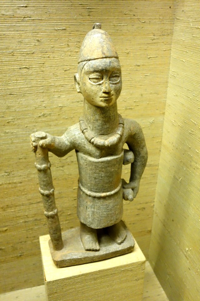 Tomb figure, soapstone - Mboma - Royal Museum for Central Africa - DSC06950