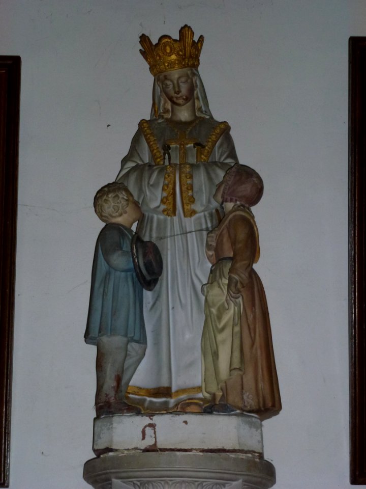 Tarzy (Ardennes) église, statue 03