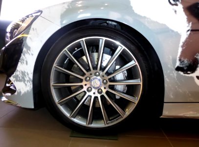 The tire wheel of Mercedes-Benz S550 4MATIC Coupé Edition 1 (C217)