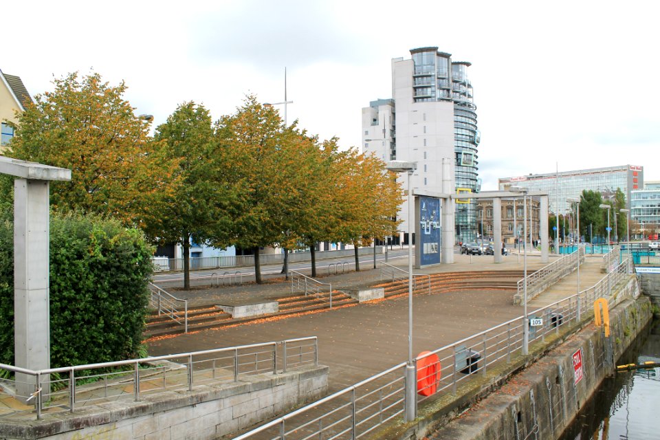 Thanksgiving Square (1)