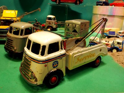 Tin toy DAF truck pic4 photo
