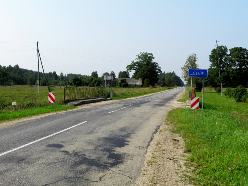 Tilts pari Viesitei