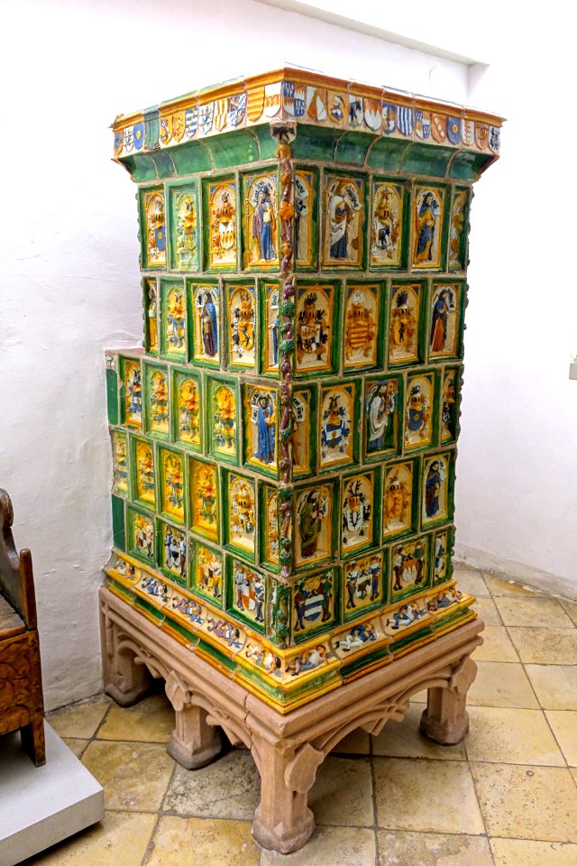 Tiled stove from the Rathaus of the Wurzburger Kapitel-Amtshaus, Ochsenfurt, c. 1515, ceramic, polychrome glaze - Germanisches Nationalmuseum - Nuremberg, Germany - DSC03710